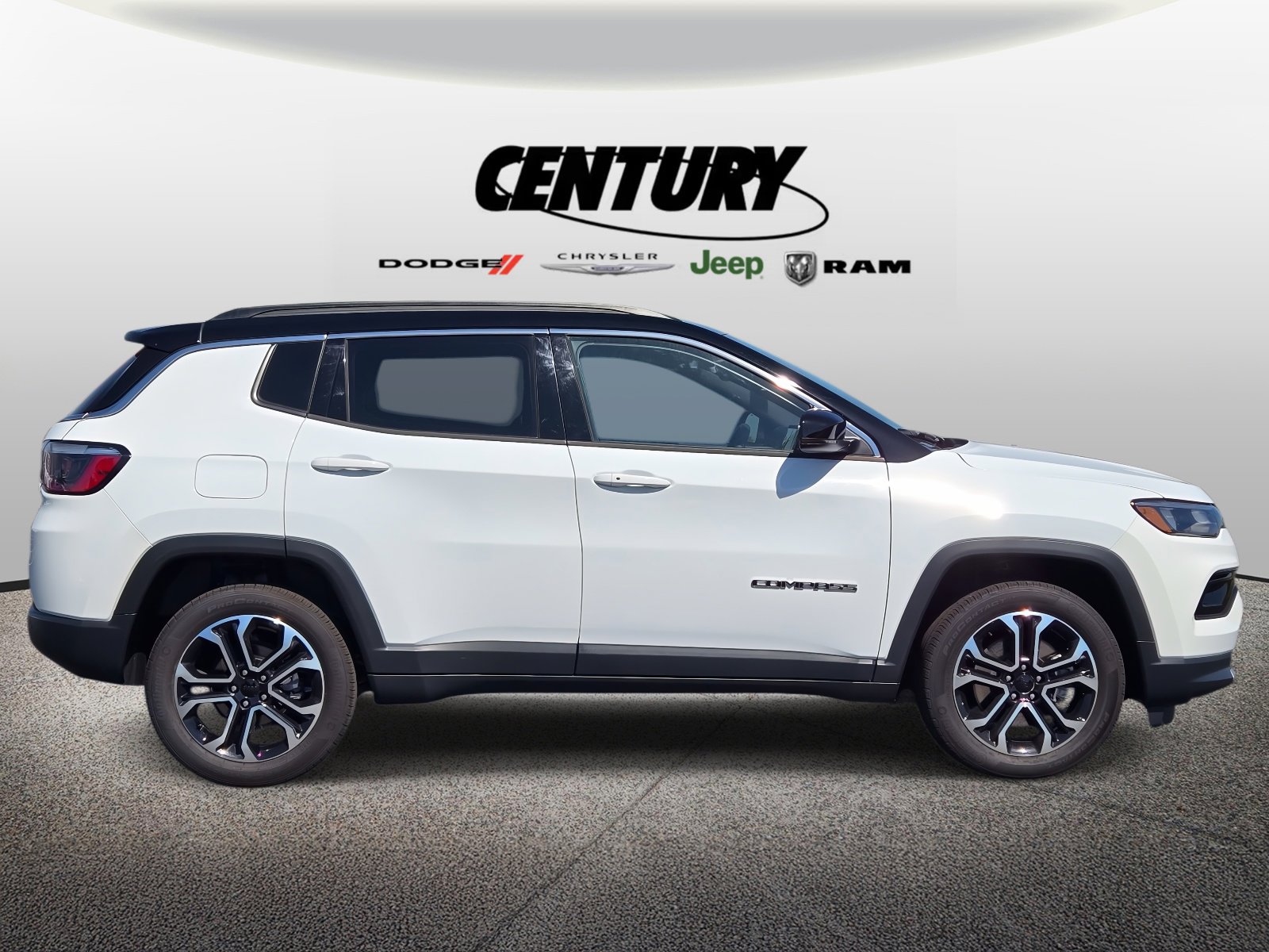Used 2023 Jeep Compass Limited with VIN 3C4NJDCN2PT574615 for sale in Wentzville, MO