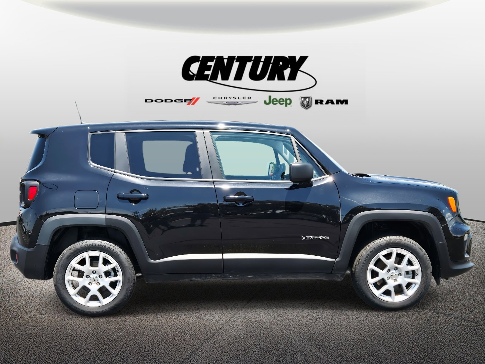 2023 Jeep Renegade Latitude Upland photo 2