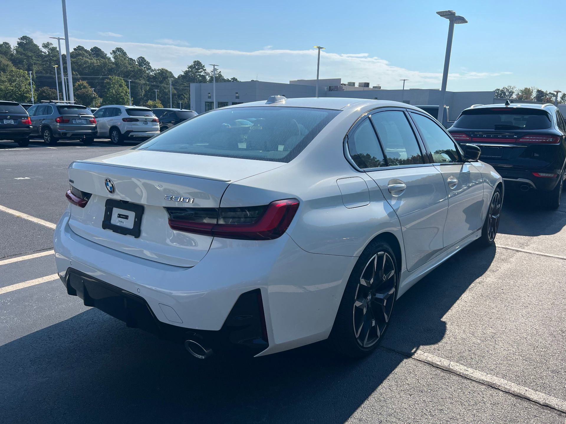 2025 Bmw 330i xDrive Sedan photo 4