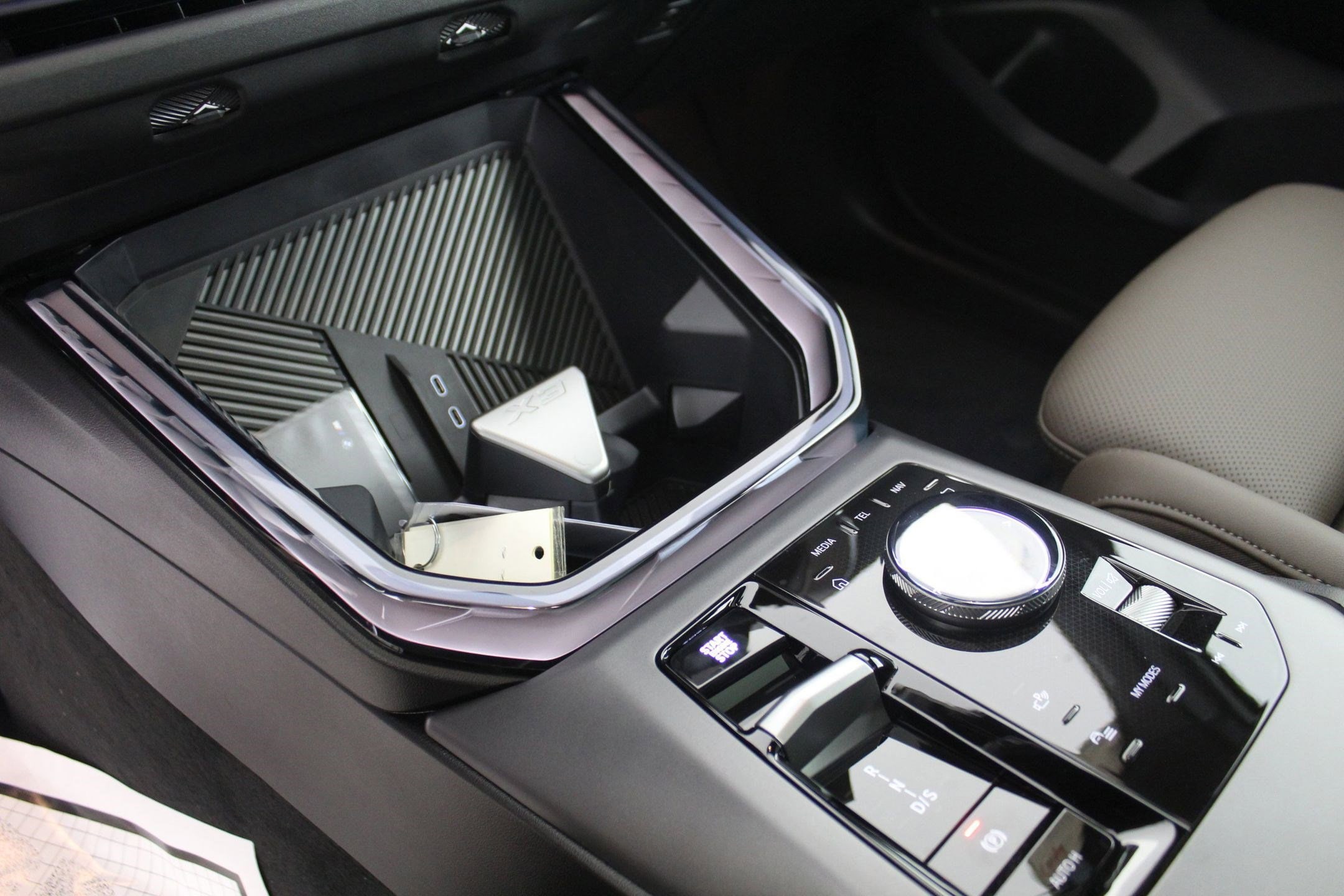 2026 BMW X3 30 - Photo 16