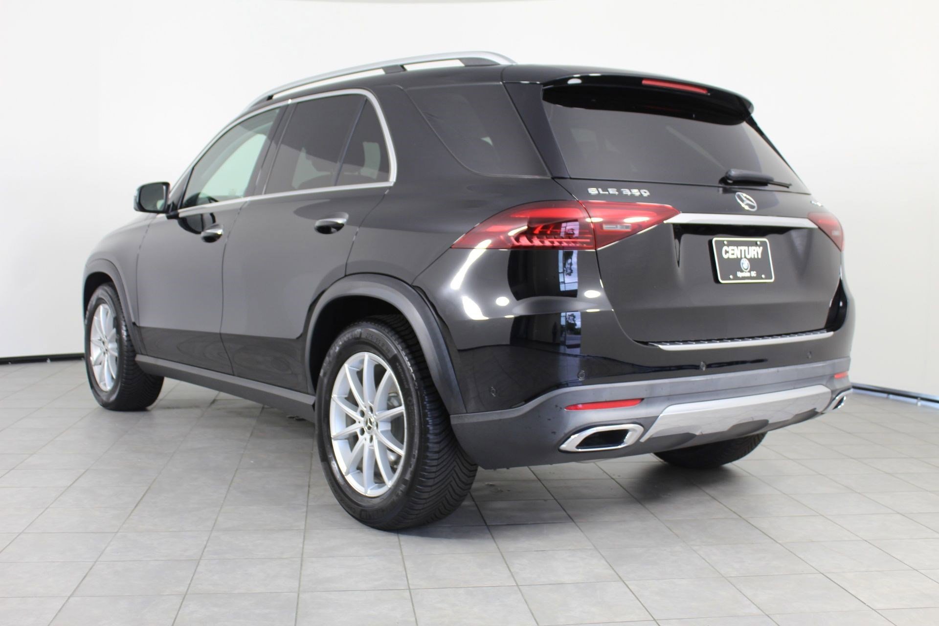 2024 Mercedes Benz GLE 350 photo 3