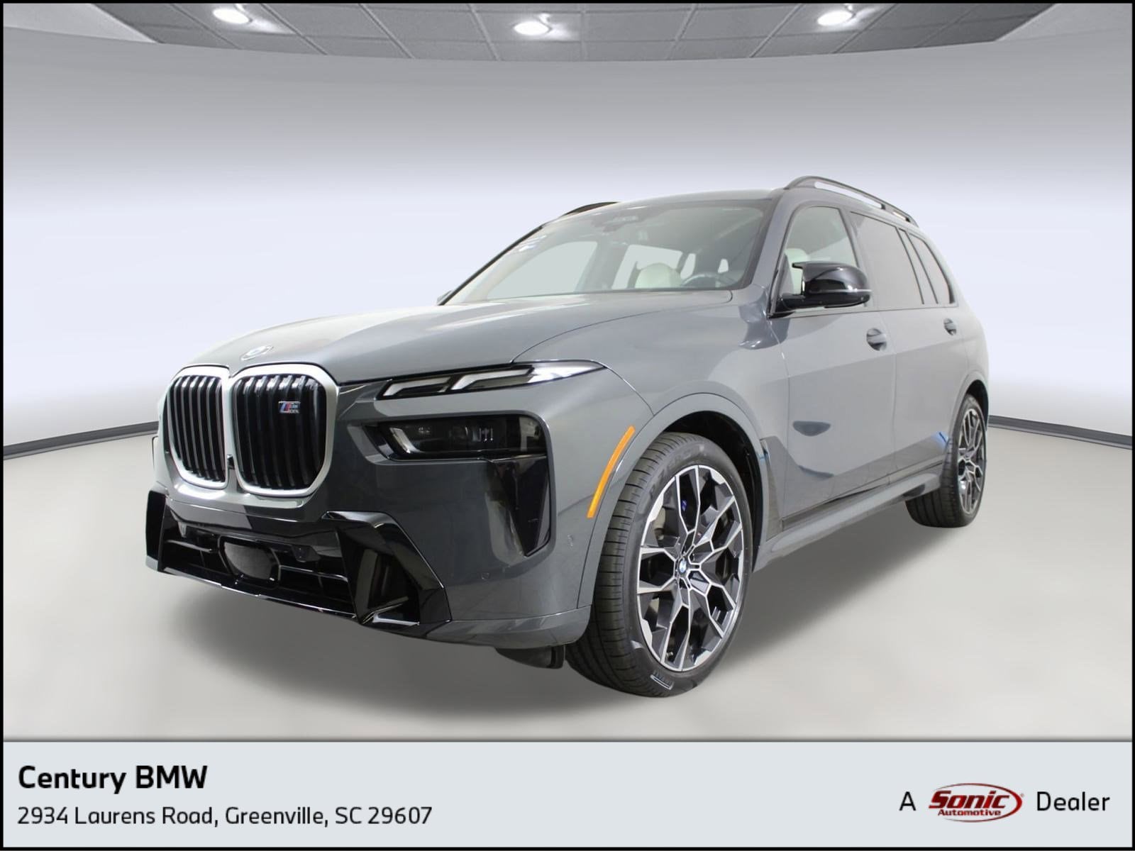 2025 BMW X7 M60i's photo