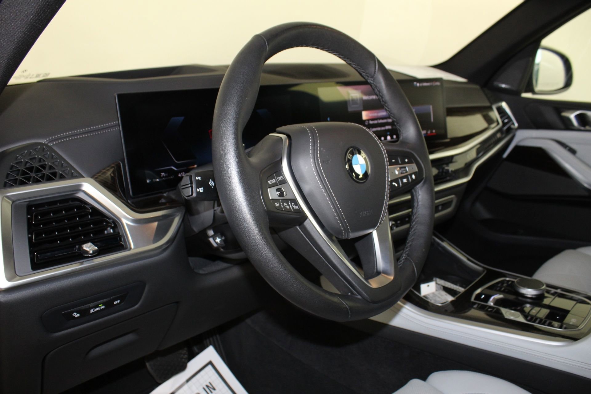 2025 Bmw X5 xDrive40i photo 3