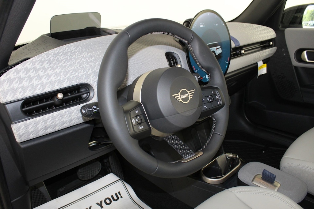 New 2025 MINI Hardtop 4 Door Signature Plus Hatchback