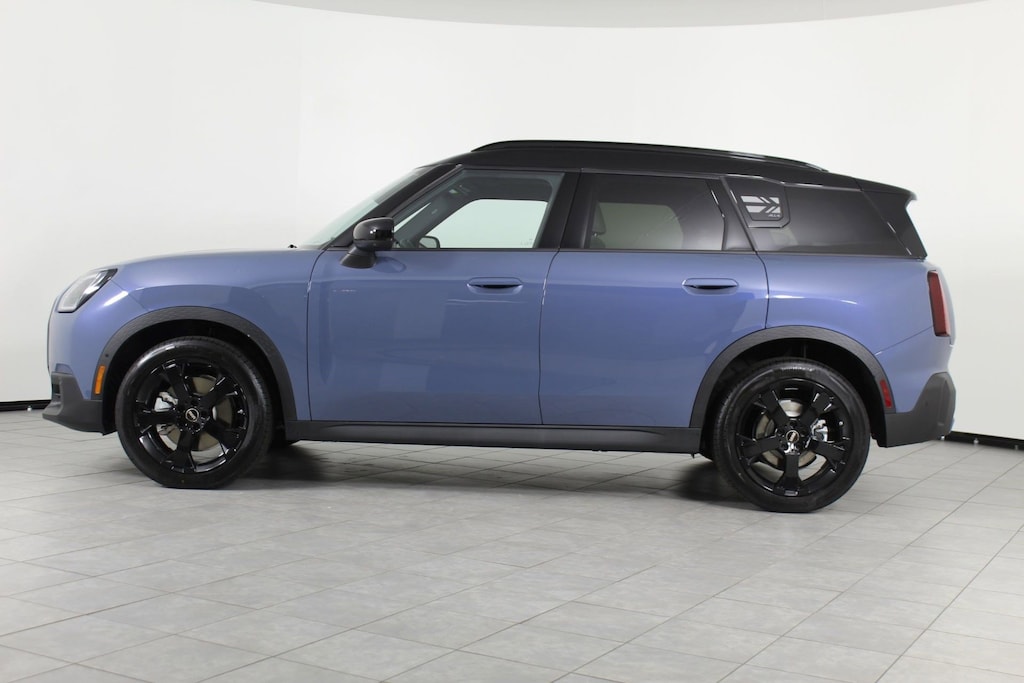 New 2026 MINI Countryman Iconic SUV