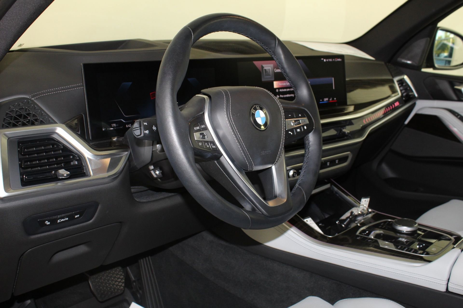 2024 Bmw X5 xDrive40i photo 2