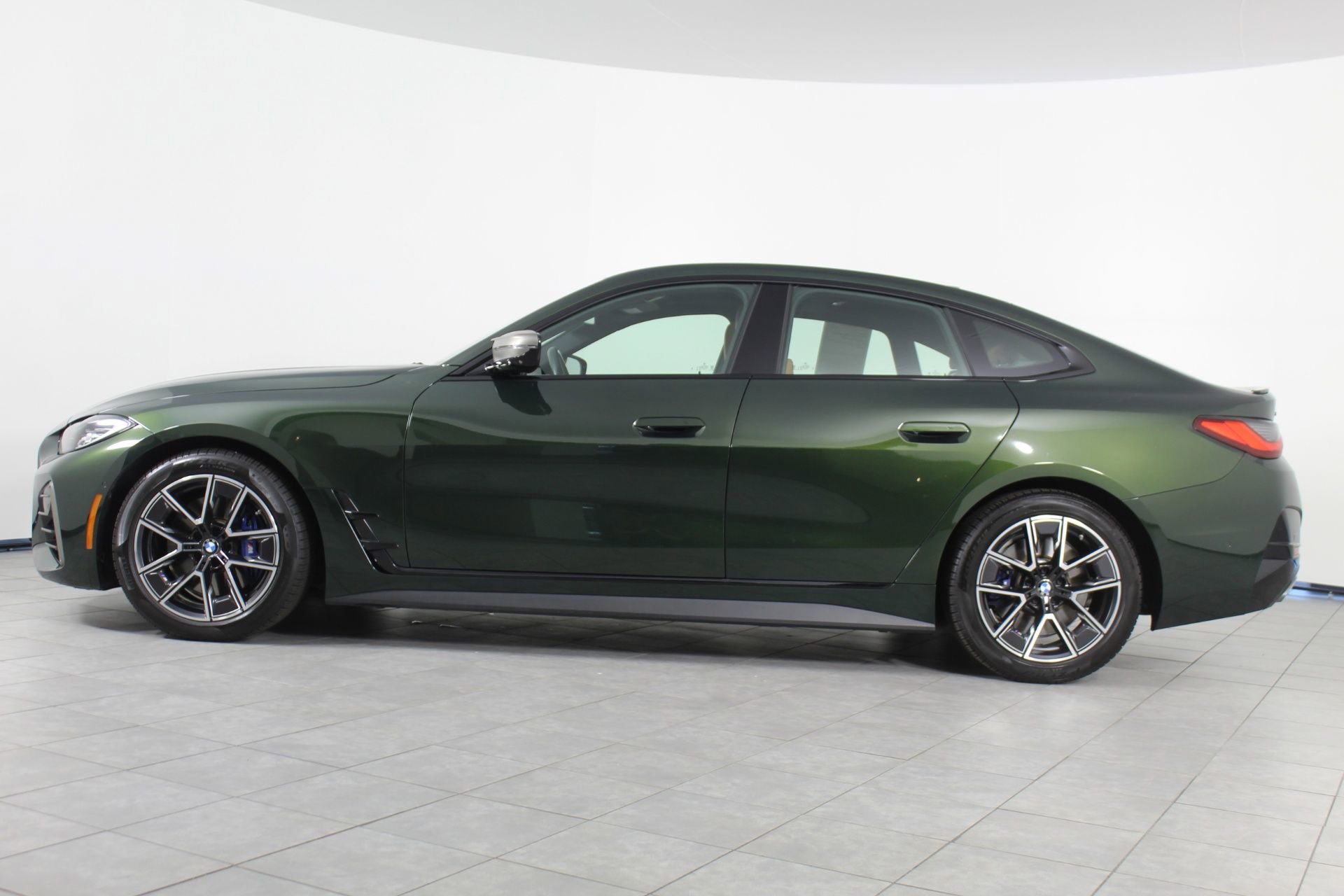2024 Bmw M440i xDrive photo 2