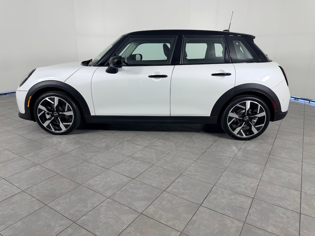 New 2026 MINI 4 Door Signature Plus Hatchback