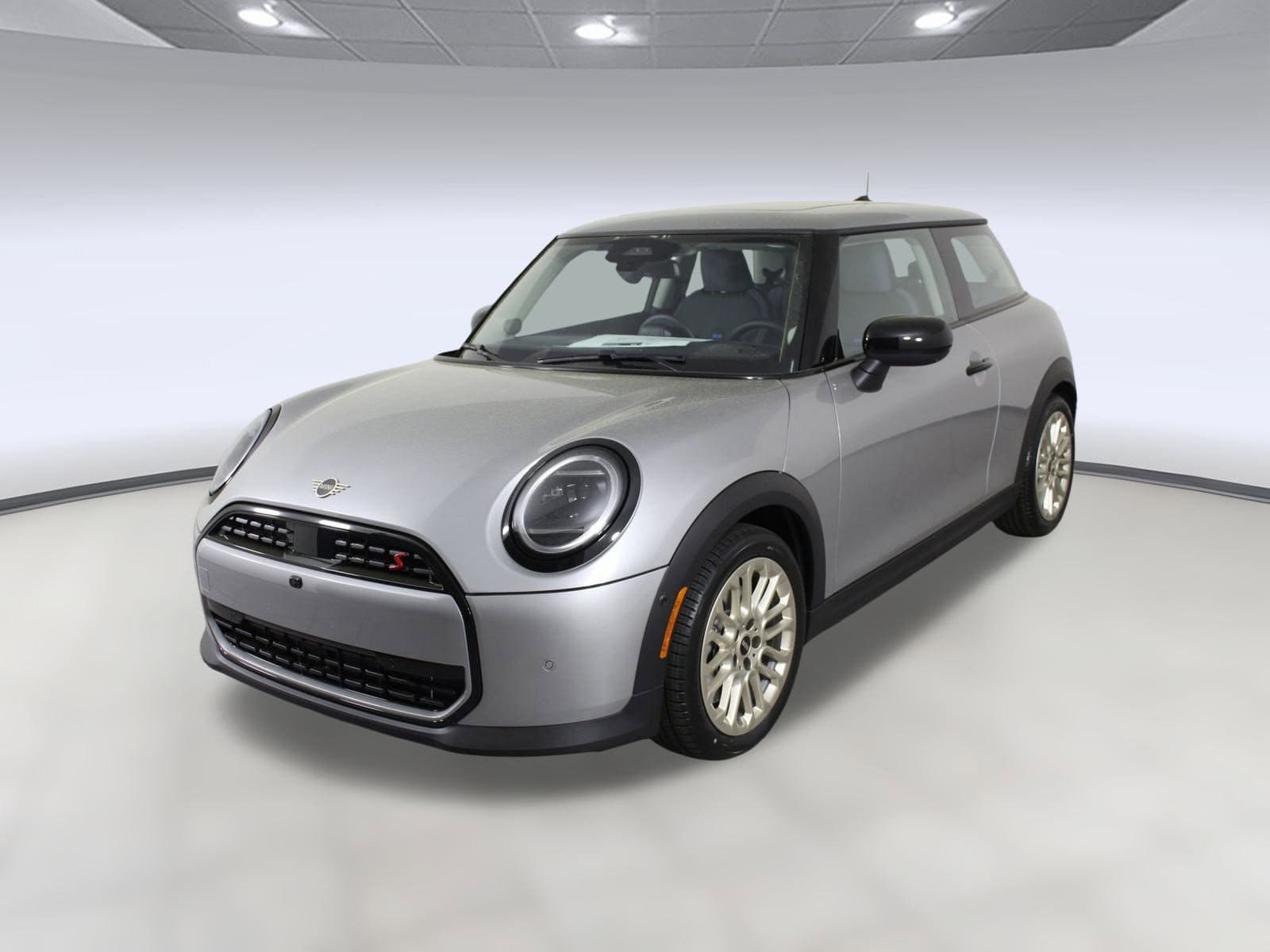 2025 MINI Hardtop 2 Door S's photo