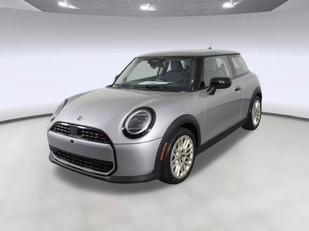2025 MINI Hardtop 2 Door Iconic Hatchback