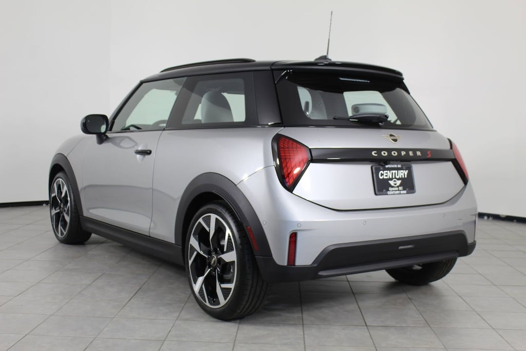 New 2026 MINI 2 Door Signature Plus Hatchback