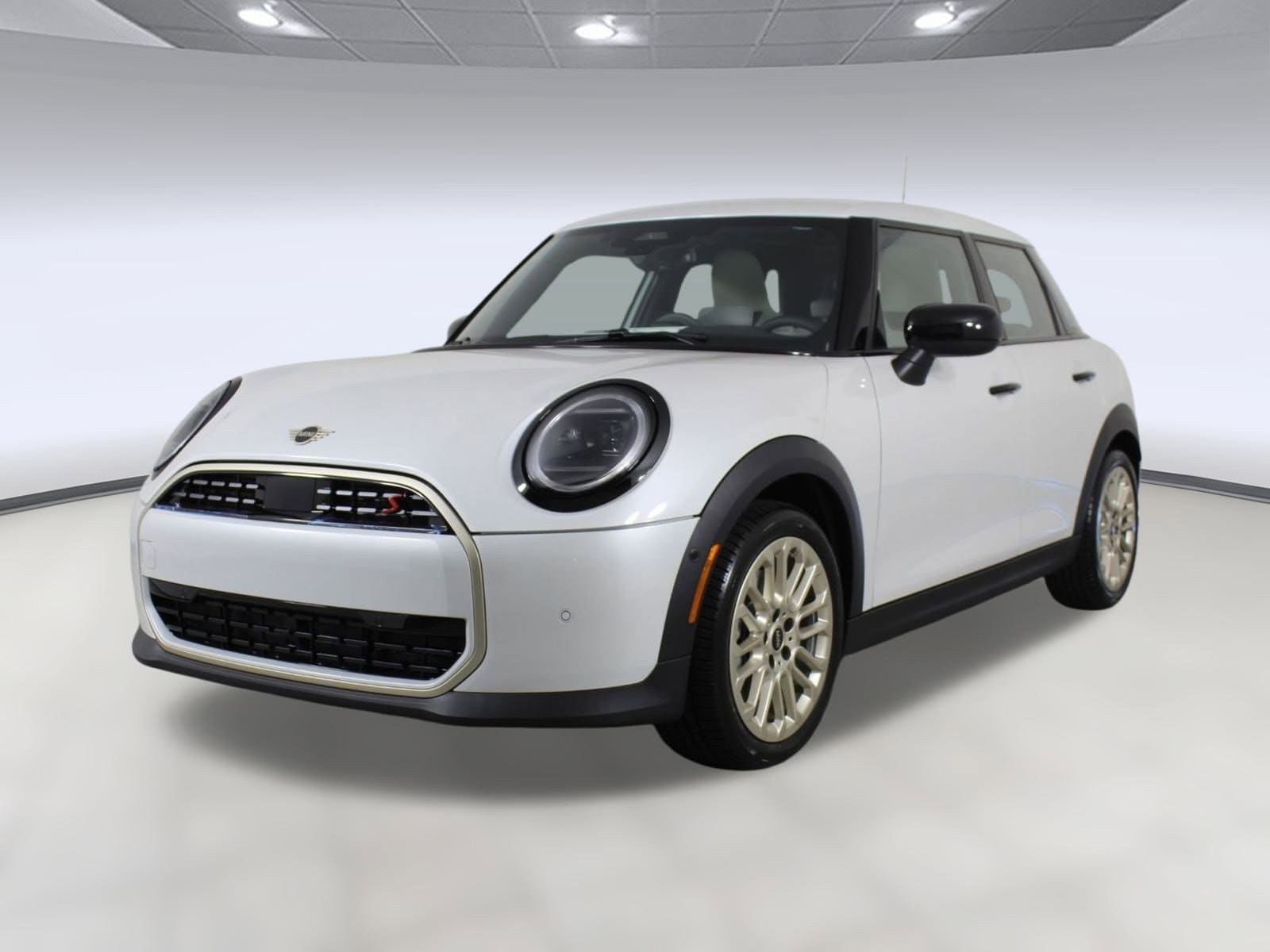 2025 MINI Hardtop 4 Door S's photo