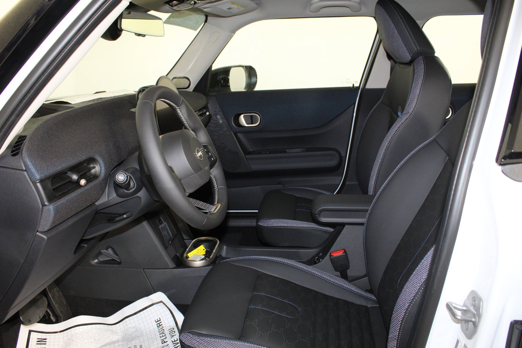 2025 MINI Hardtop 4 Door S - Photo 29