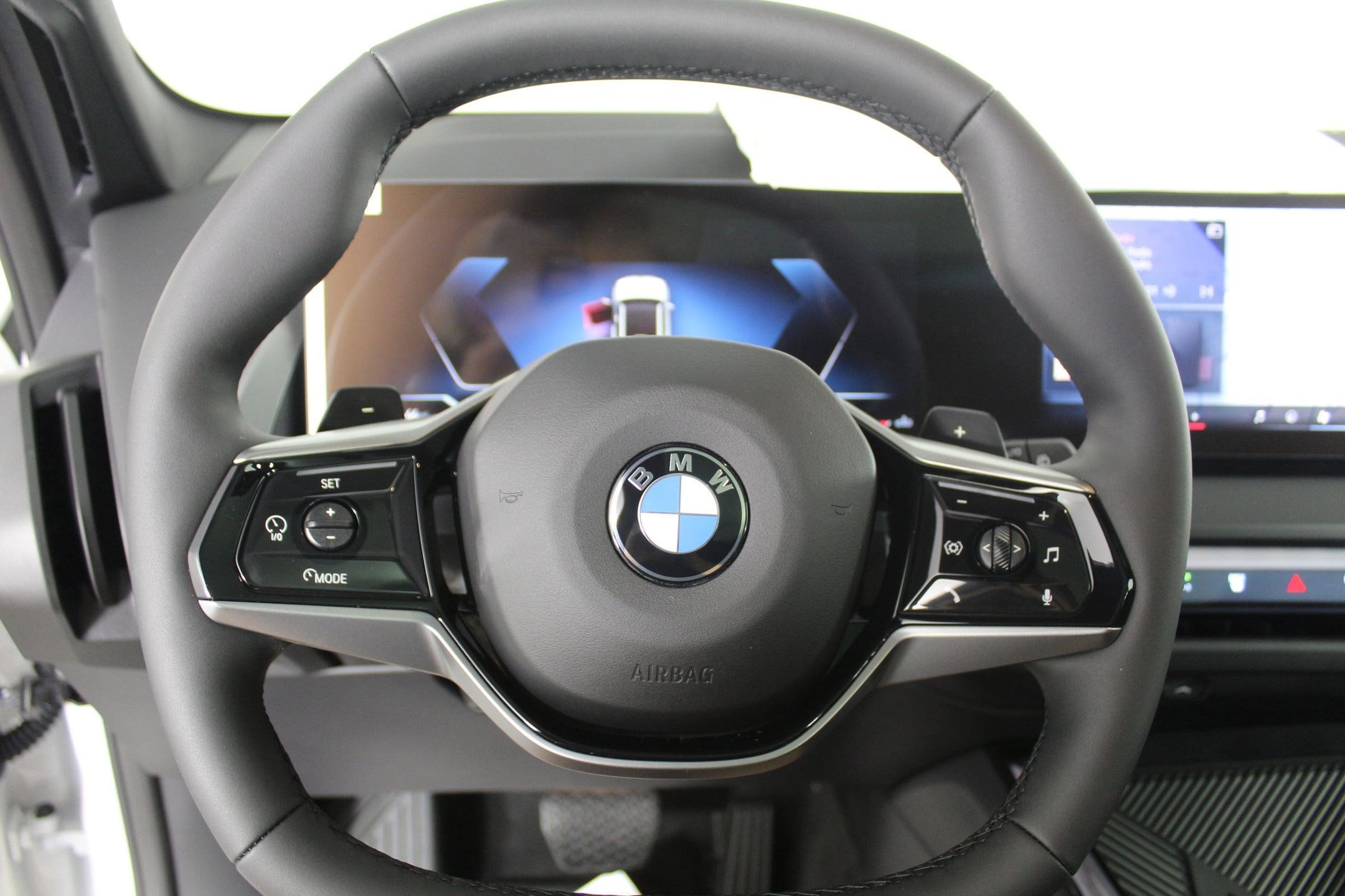 2026 BMW X3 30 - Photo 14