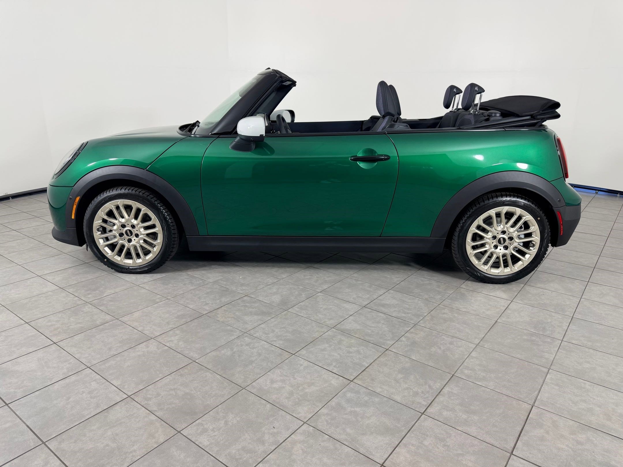 S5 　　FAIR MATE MINI CONPO RD-8800 New 2026 MINI Convertible For Sale at Century MINI | VIN