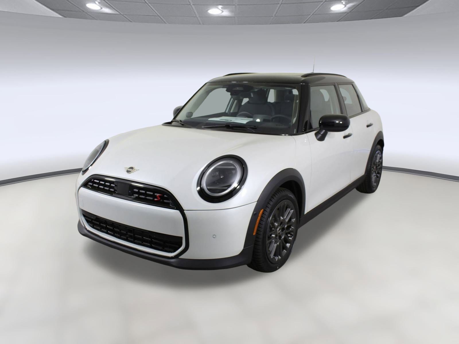 2025 MINI Hardtop 4 Door S's photo