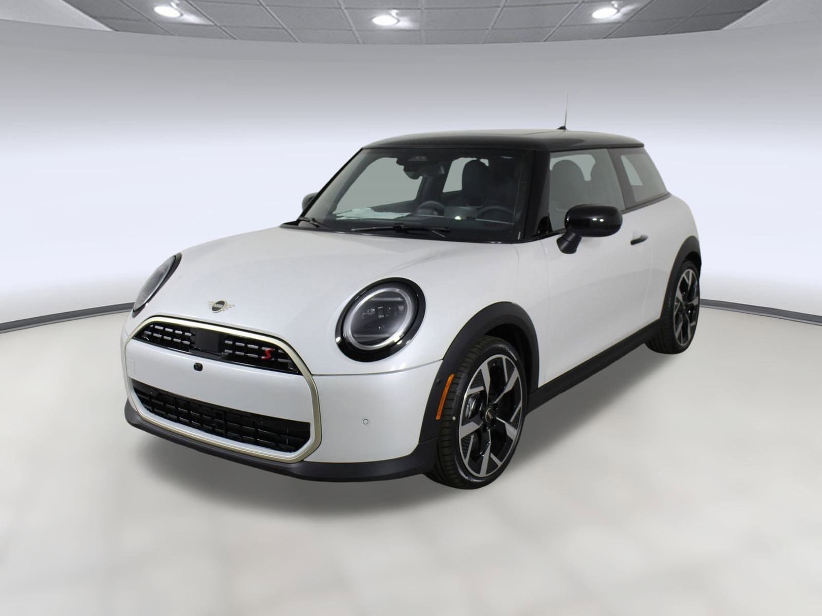 2025 MINI Hardtop 2 Door S's photo