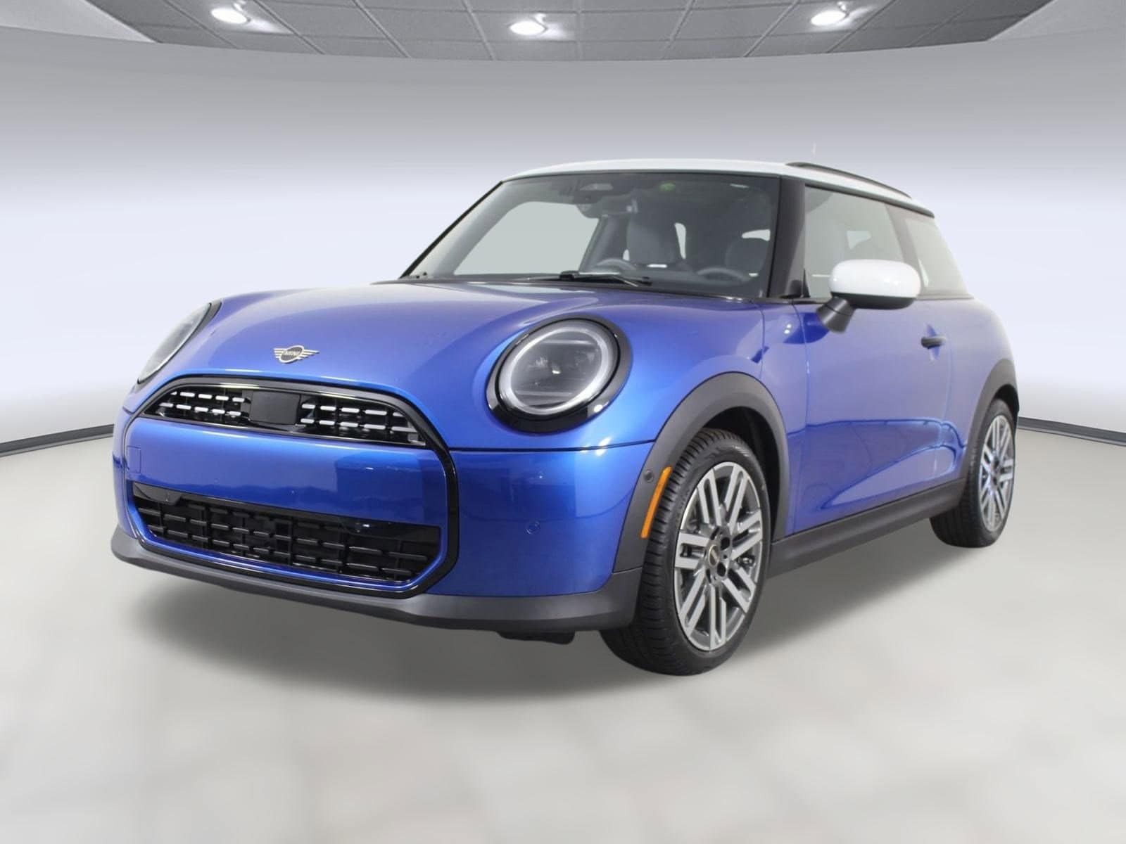 2026 MINI Hardtop 2 Door's photo