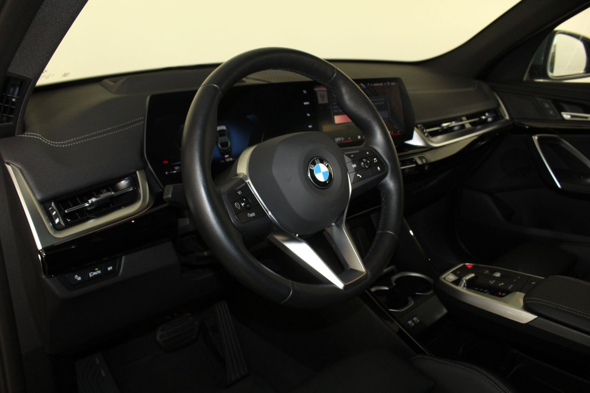 2025 Bmw X2 xDrive28i photo 4