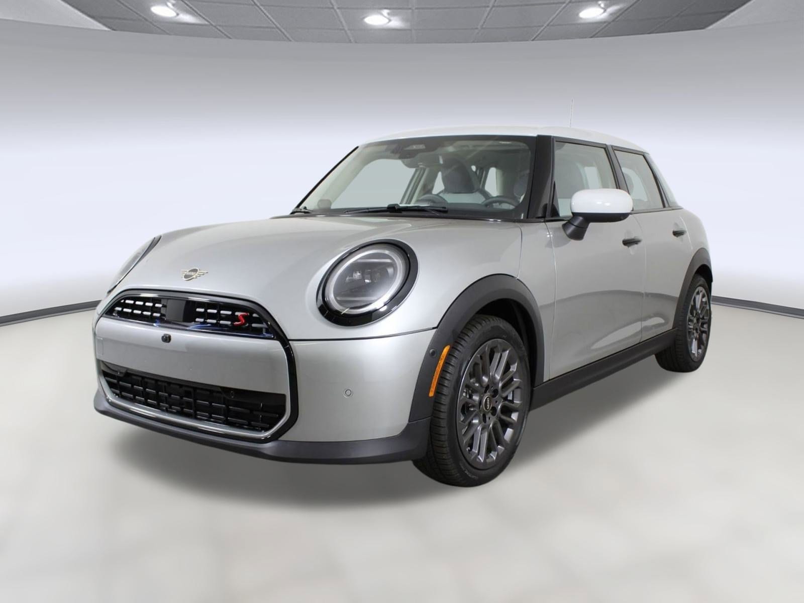 2026 MINI Hardtop 4 Door S's photo