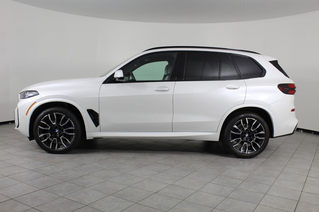 New 2026 BMW X5 xDrive40i SUV