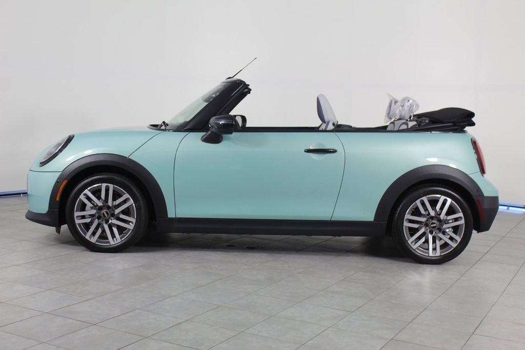New 2025 MINI Convertible Signature Plus Convertible
