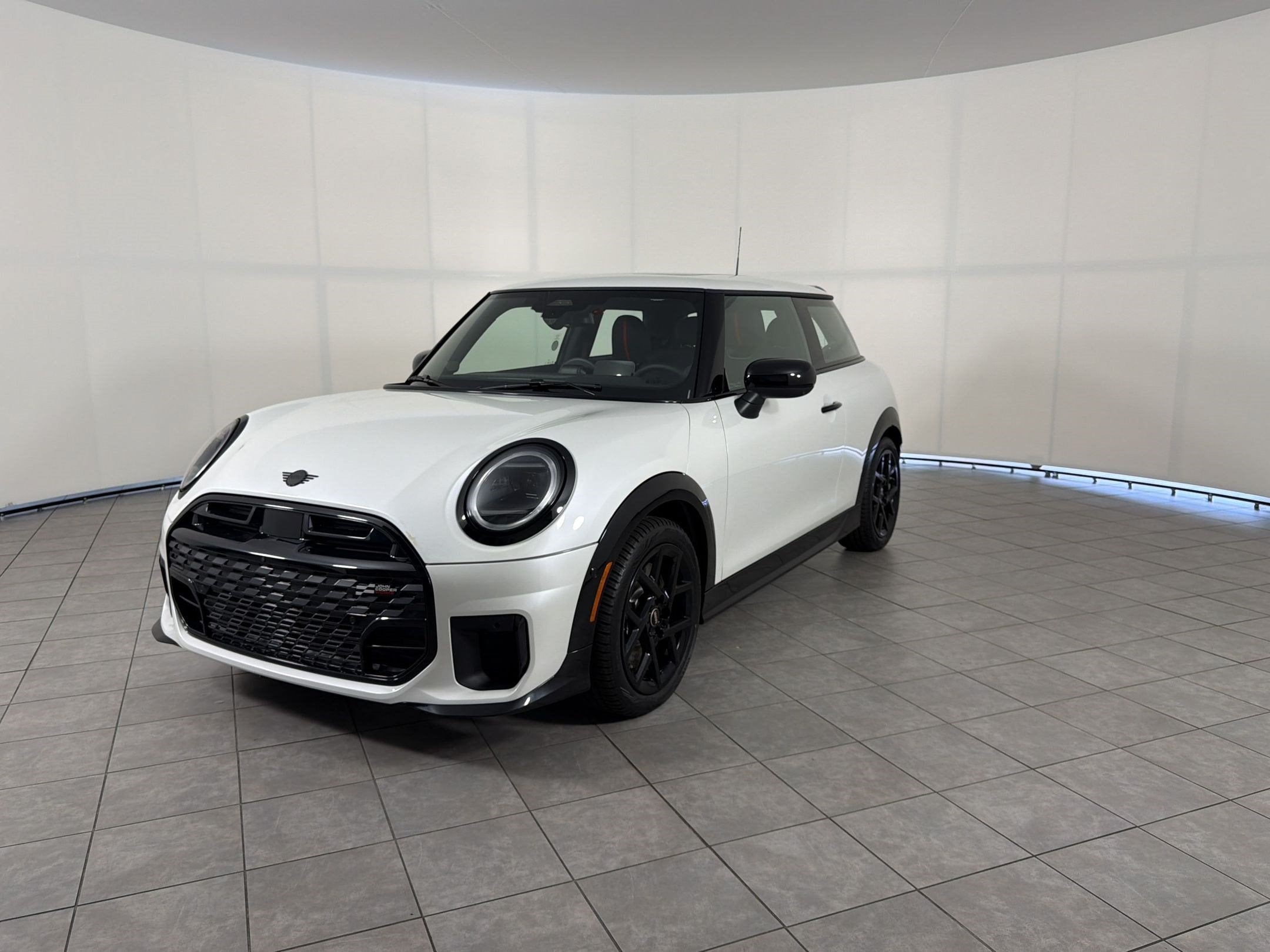 2026 MINI Hardtop Cooper S's photo