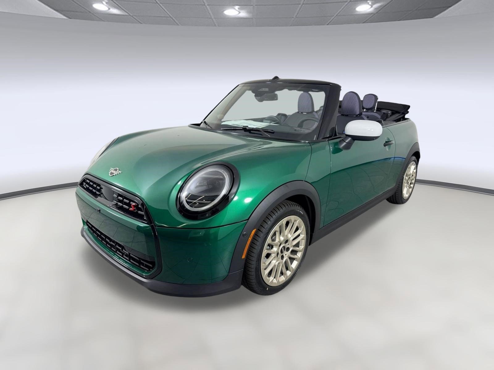 2026 MINI Convertible Cooper S's photo