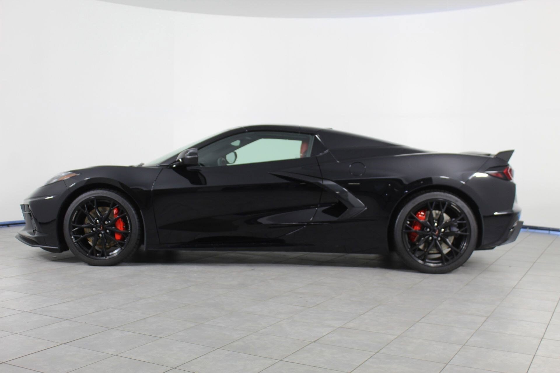 2024 Chevrolet Corvette Stingray 3LT Convertible photo 2