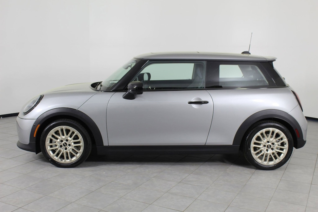 New 2025 MINI Hardtop 2 Door Iconic Hatchback