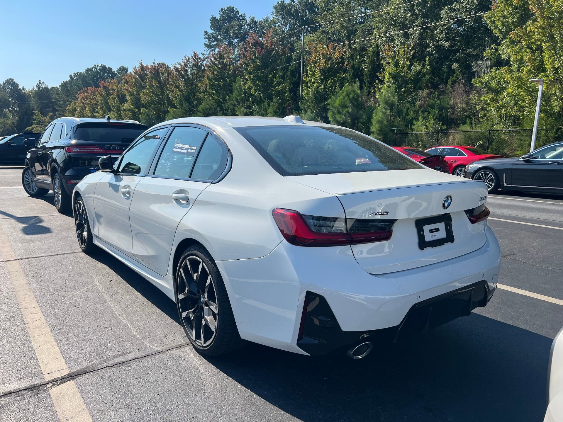 2025 Bmw 330i xDrive Sedan photo 2