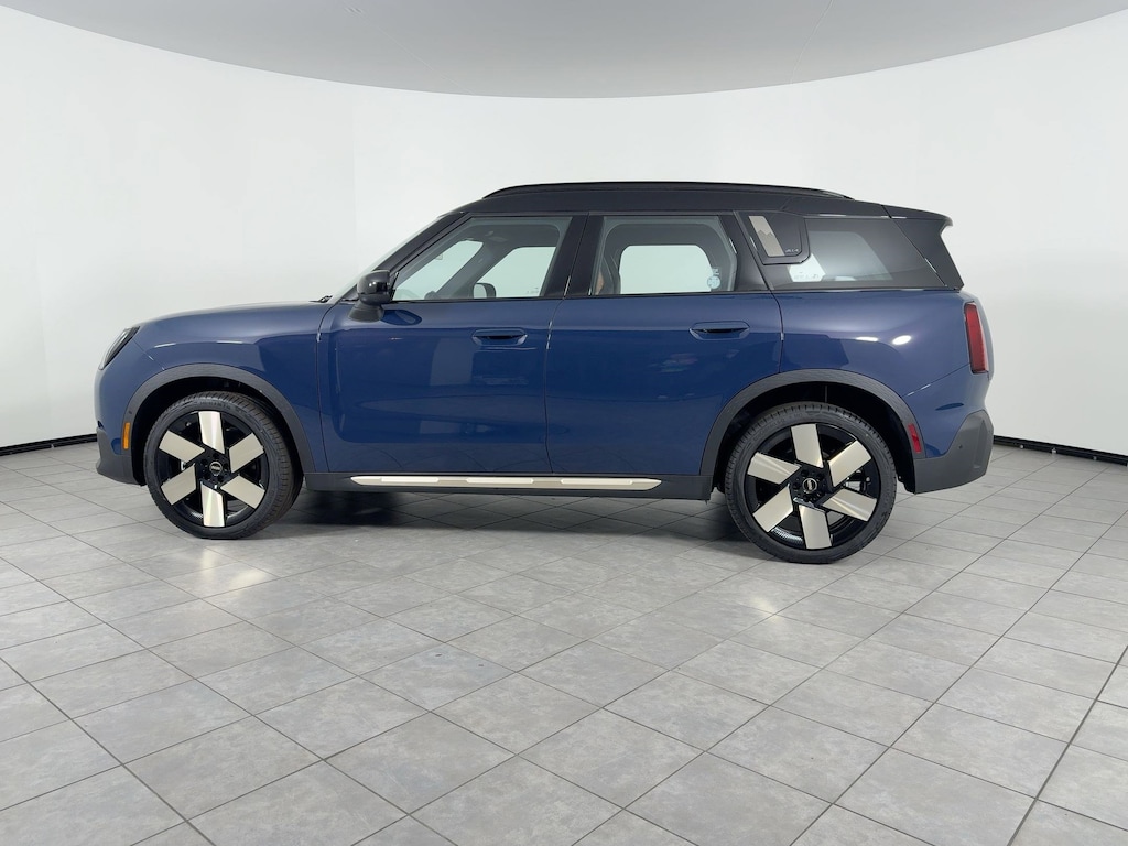 New 2026 MINI Countryman Signature Plus SUV