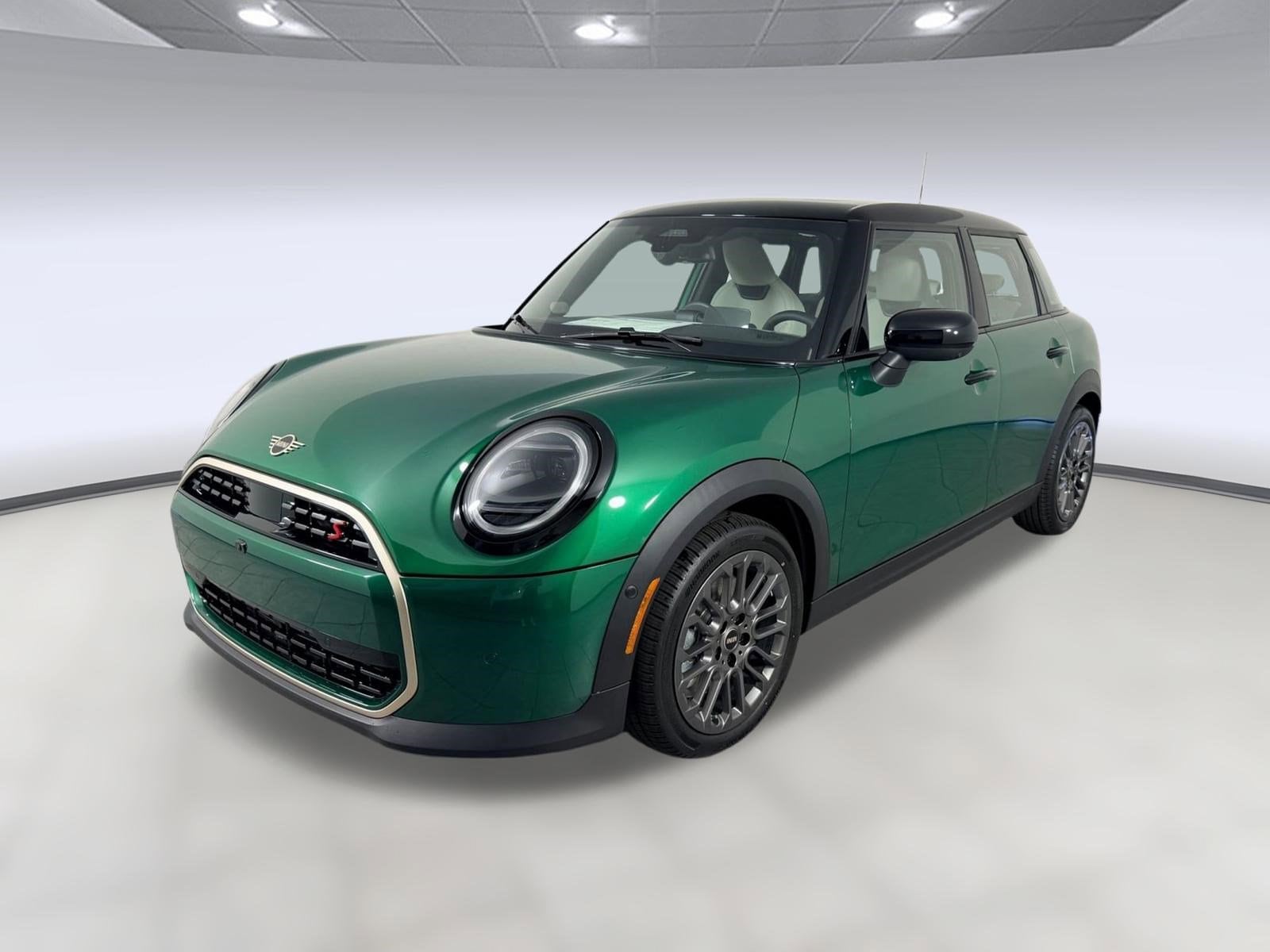 2026 MINI Hardtop Cooper S's photo