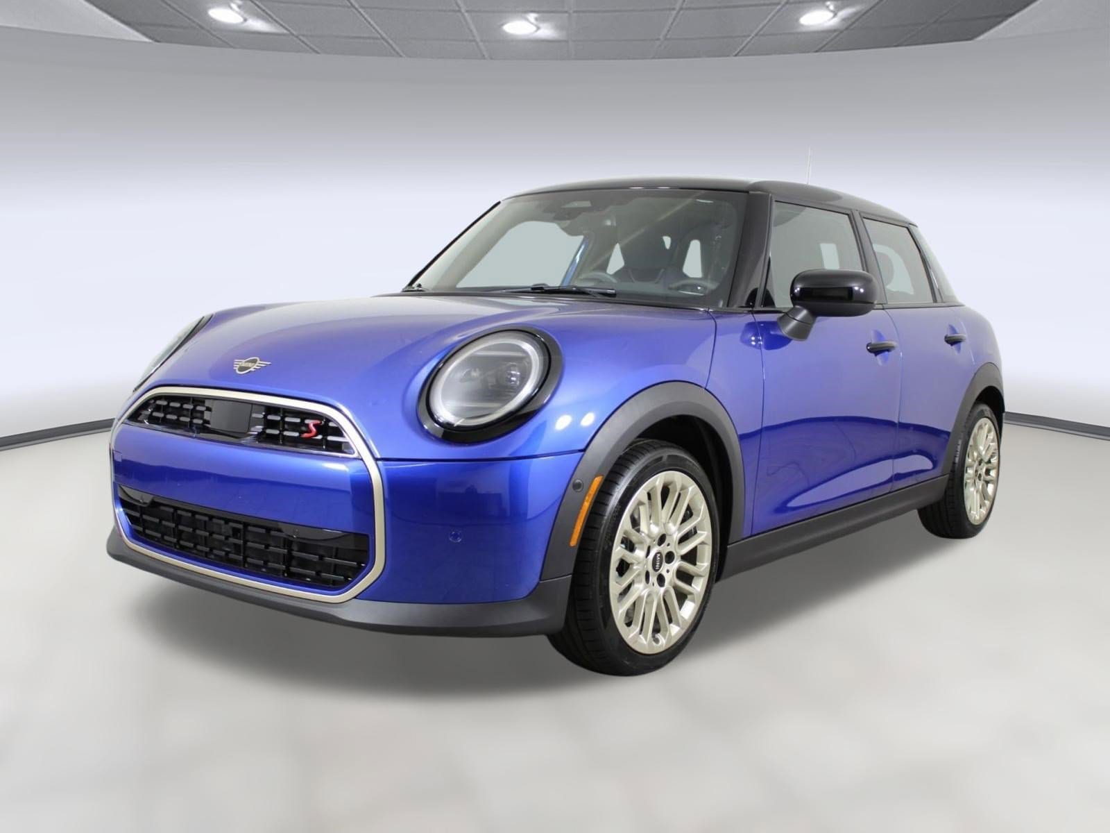 2026 MINI Hardtop Cooper S's photo