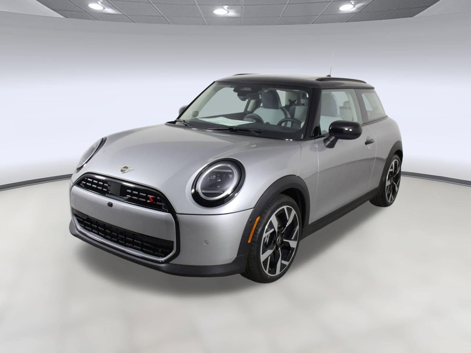 2025 MINI Hardtop 2 Door S's photo