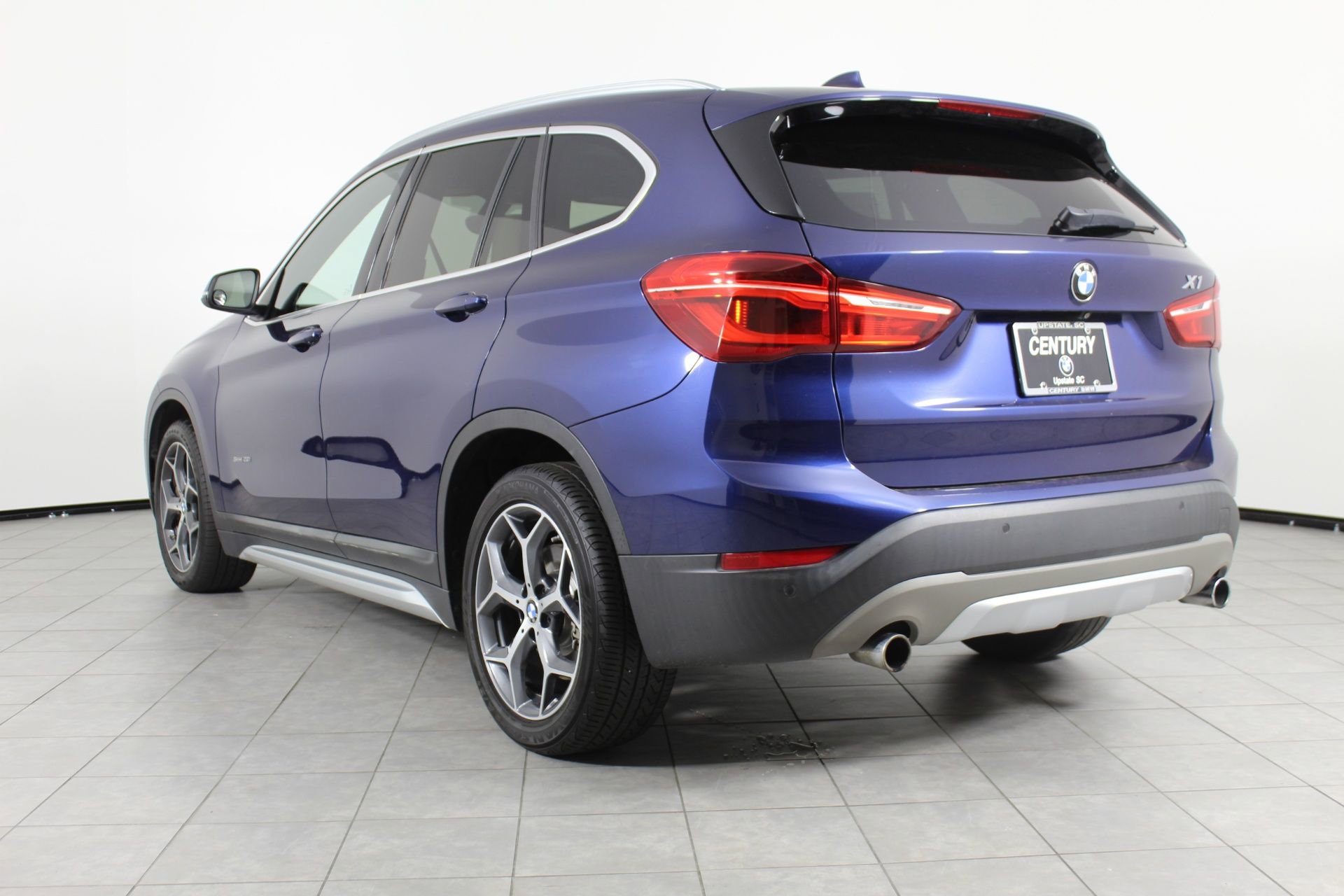 2017 Bmw X1 sDrive28i photo 3