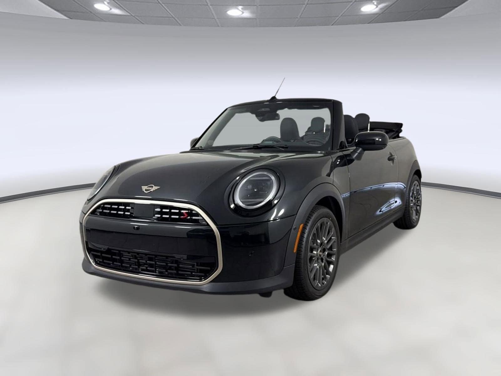 2026 MINI Convertible Cooper S's photo
