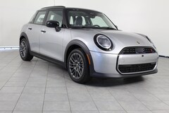 2025 MINI Hardtop 4 Door Iconic Hatchback