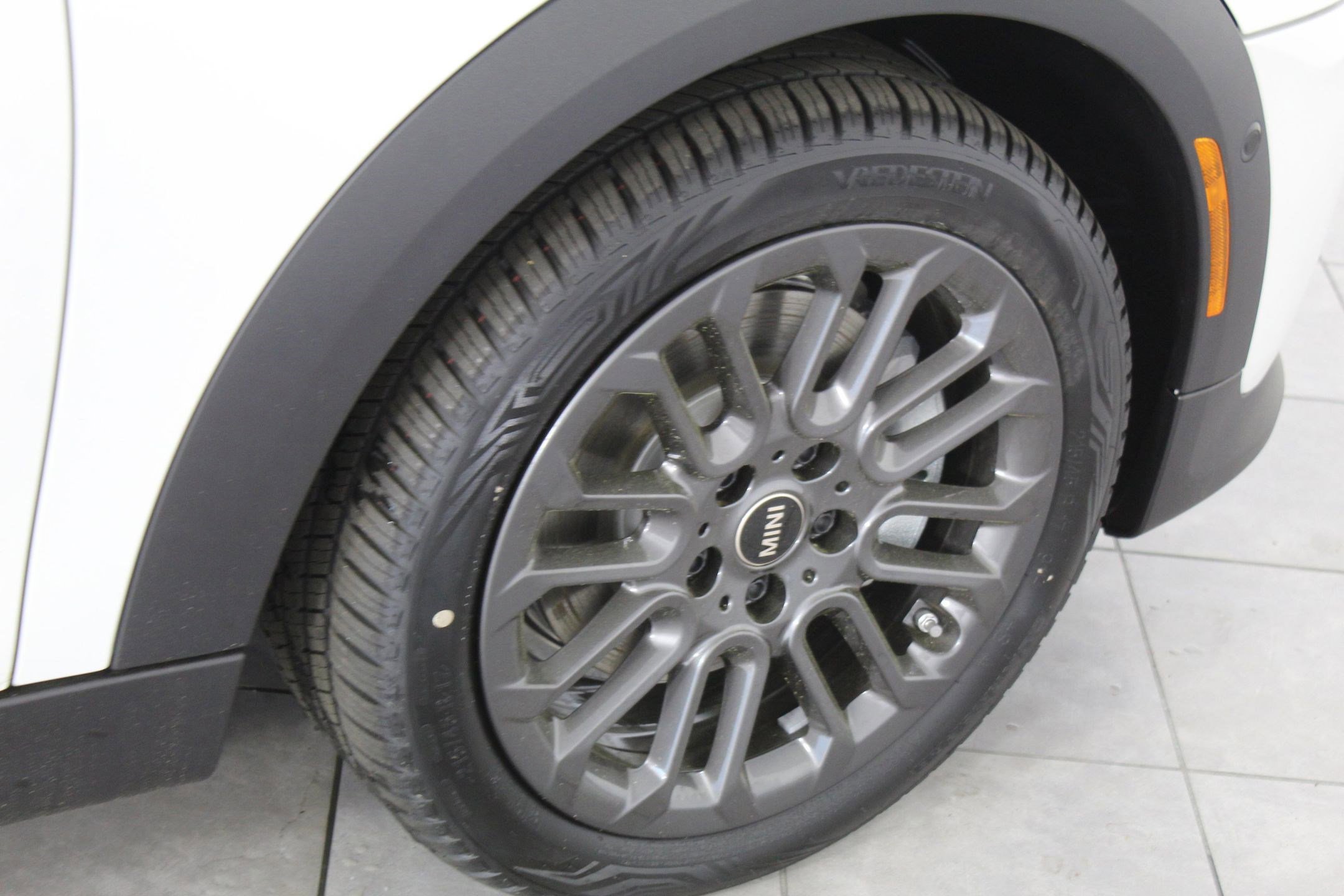 2025 MINI Hardtop 4 Door S - Photo 21