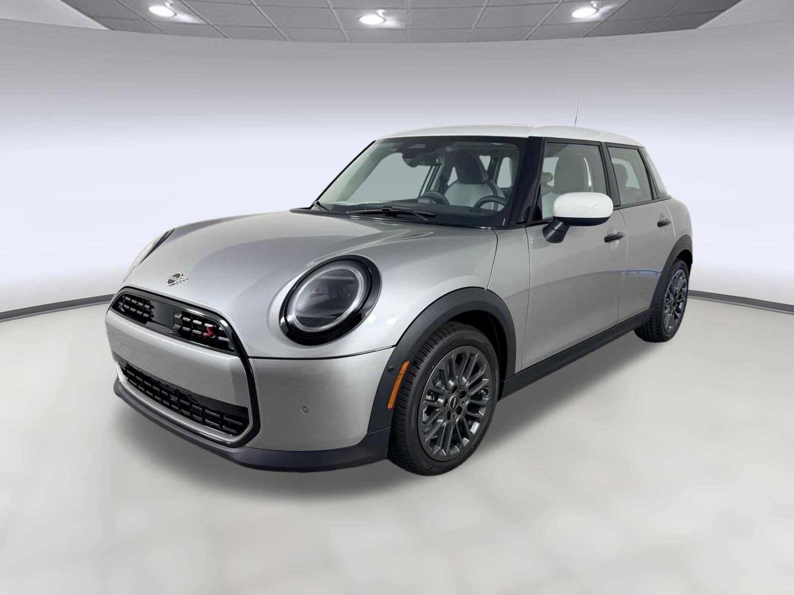 2026 MINI Hardtop Cooper S's photo
