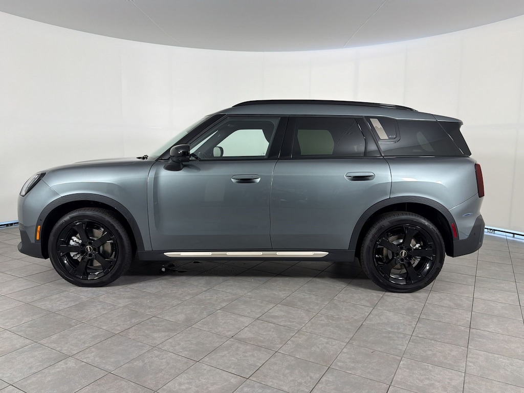 New 2027 MINI Countryman Iconic SUV