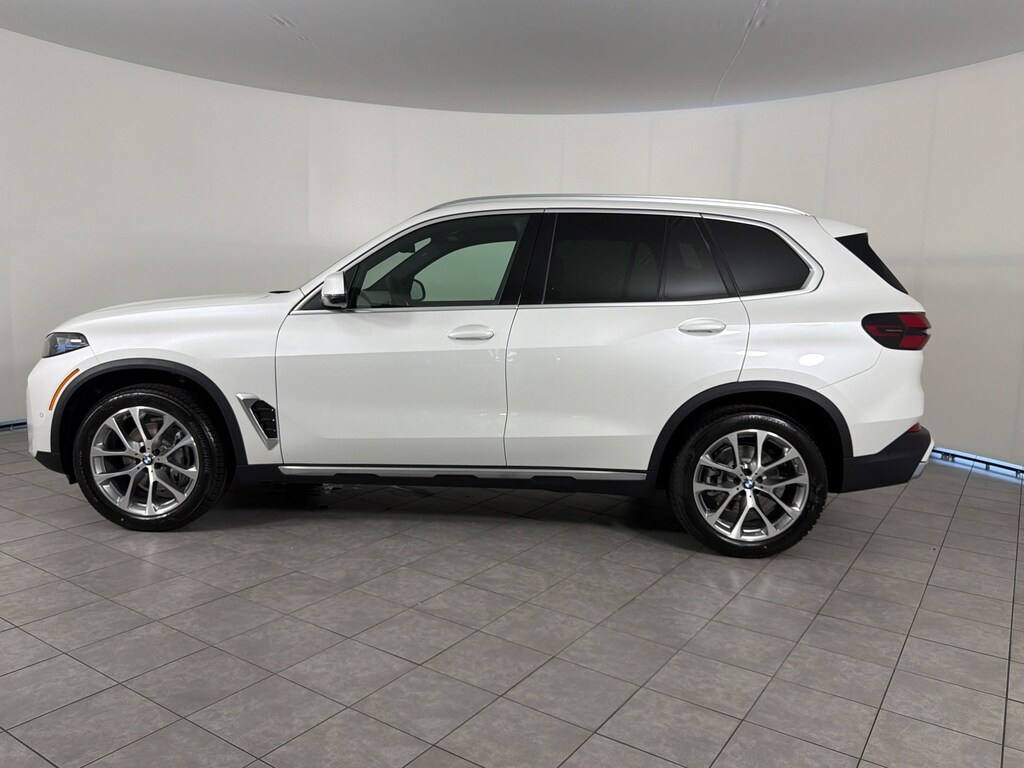 New 2026 BMW X5 SUV