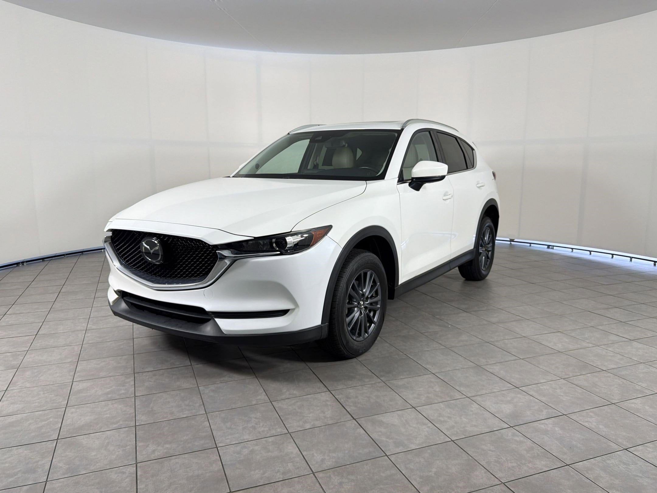 2020 Mazda CX-5 Touring Auto's photo