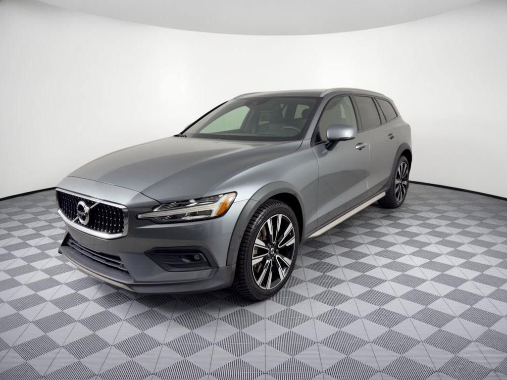 2020 Volvo V60 Cross Country