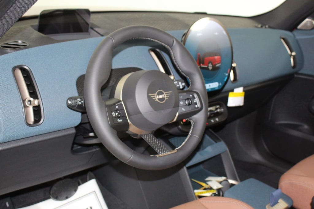 New 2025 MINI Countryman Iconic SUV