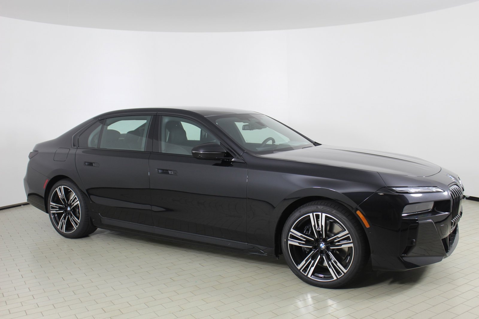 Used 2024 BMW i7  with VIN WBY53EJ08RCP10878 for sale in Greenville, SC