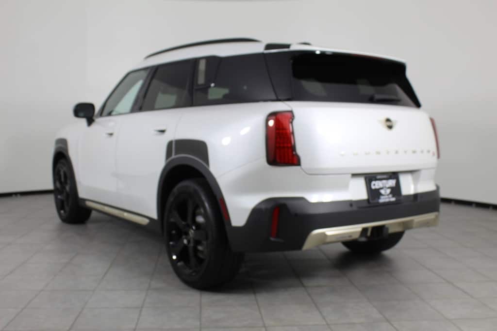 New 2026 MINI Countryman Iconic SUV