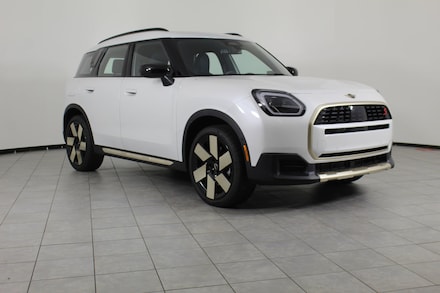 2025 MINI Countryman Signature Plus SUV