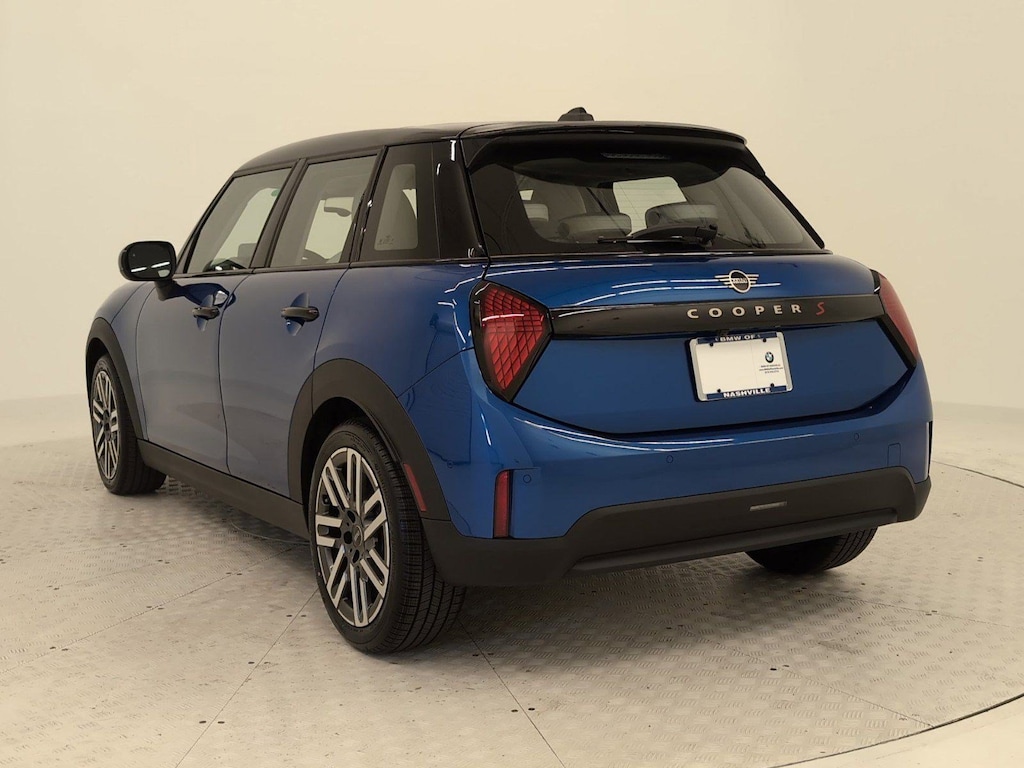 New 2025 MINI Hardtop 4 Door Signature Plus Hatchback
