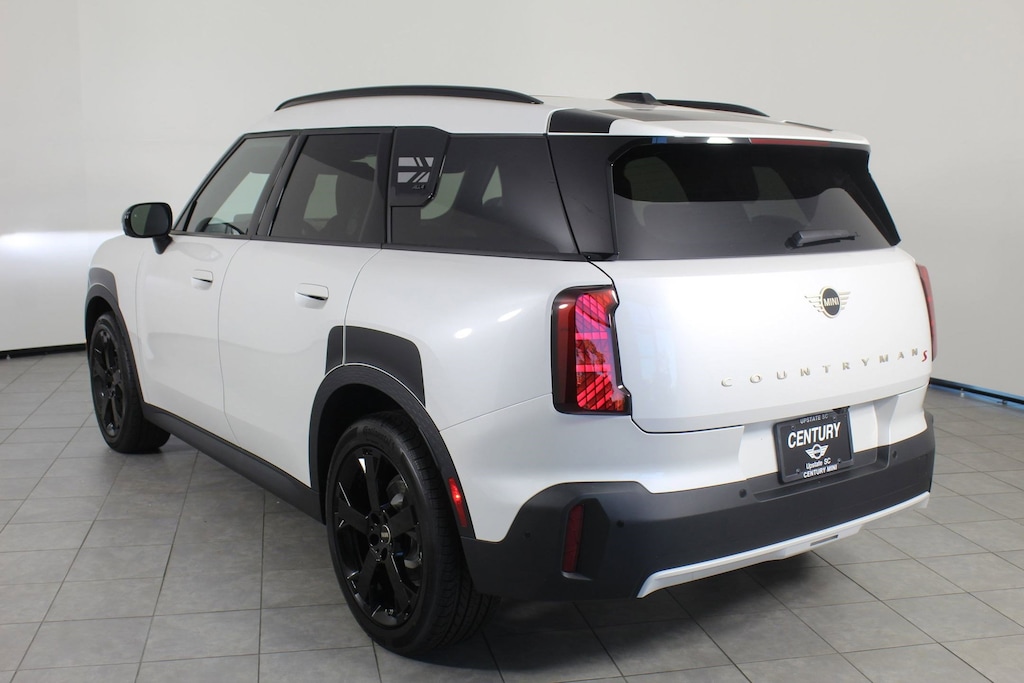 New 2025 MINI Countryman Iconic SUV